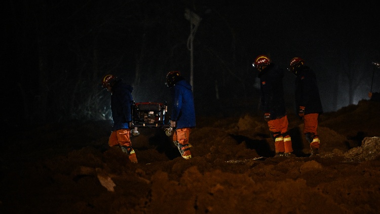 積石山6.2級地震已致青海海東市31人遇難、3人失聯(lián)