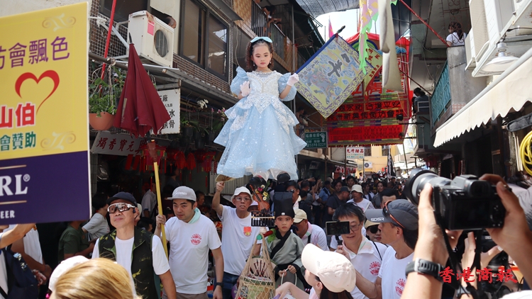 圖集｜太平清醮重頭戲飄色會景巡遊舉行